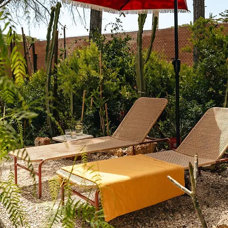 בית נופש Maison De Et Jardin Botanique A 600m De La אלבופיירה